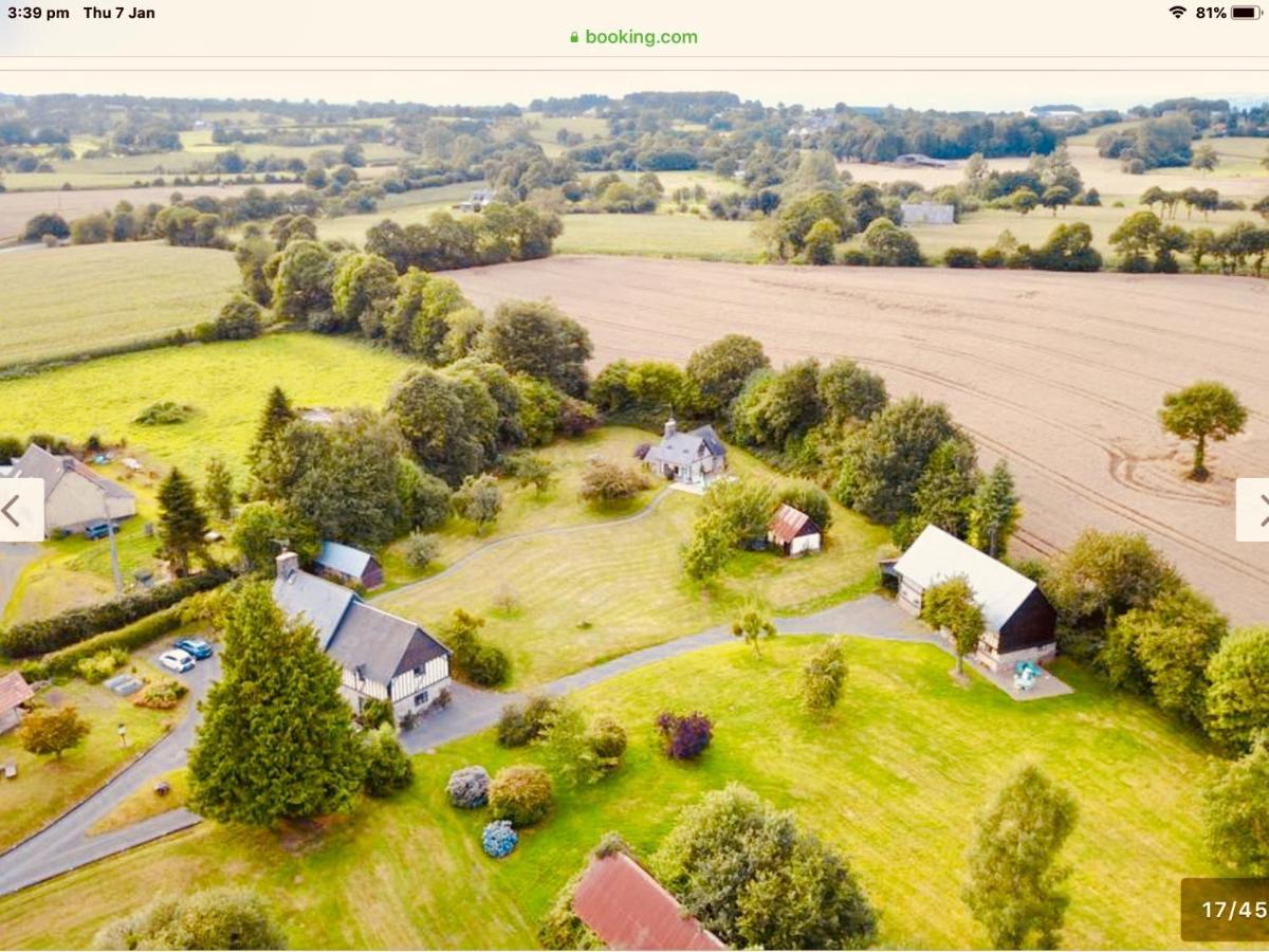 Maison Mai Or La Petite Maison Mai Or La Petite Grange Or All Three La Chapelle-Uree Luaran gambar