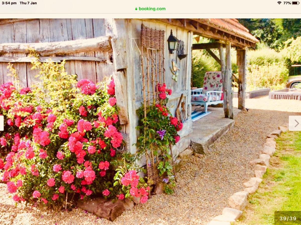 Maison Mai Or La Petite Maison Mai Or La Petite Grange Or All Three La Chapelle-Uree Luaran gambar