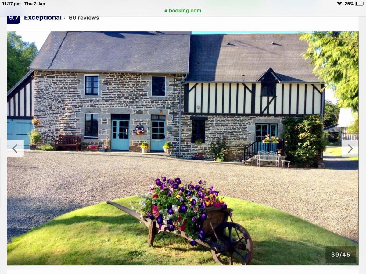 Maison Mai Or La Petite Maison Mai Or La Petite Grange Or All Three La Chapelle-Uree Luaran gambar
